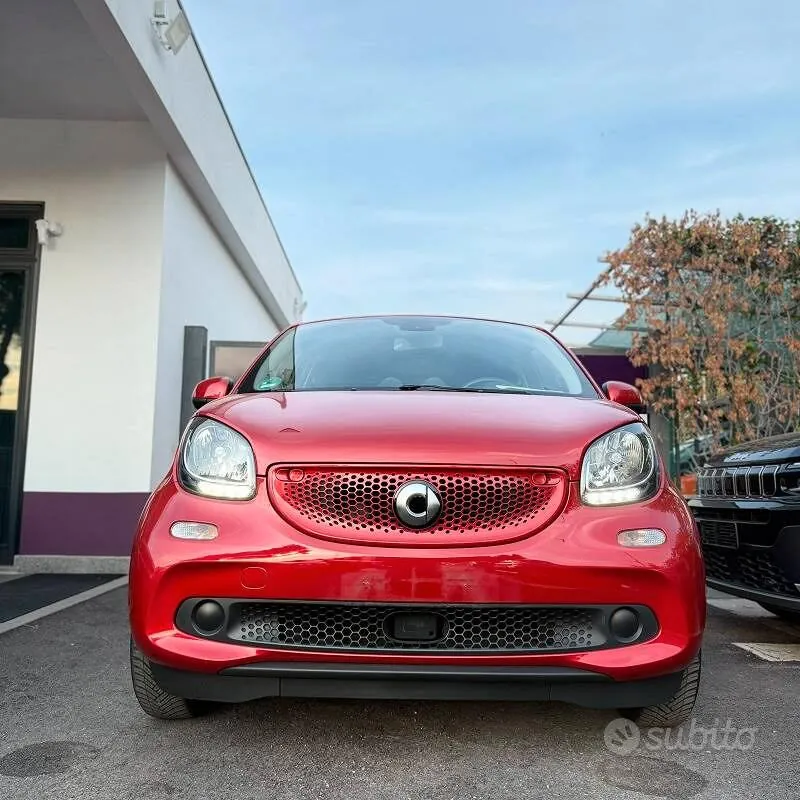 Smart Forfour 2019 photo 2