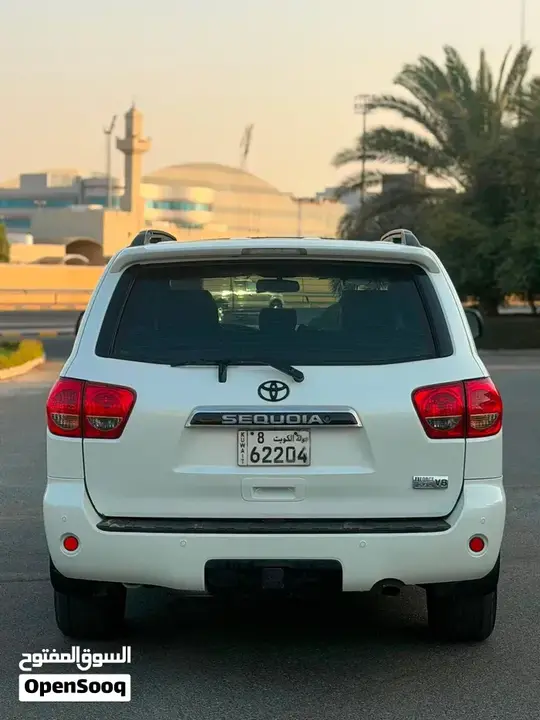 Toyota Sequoia