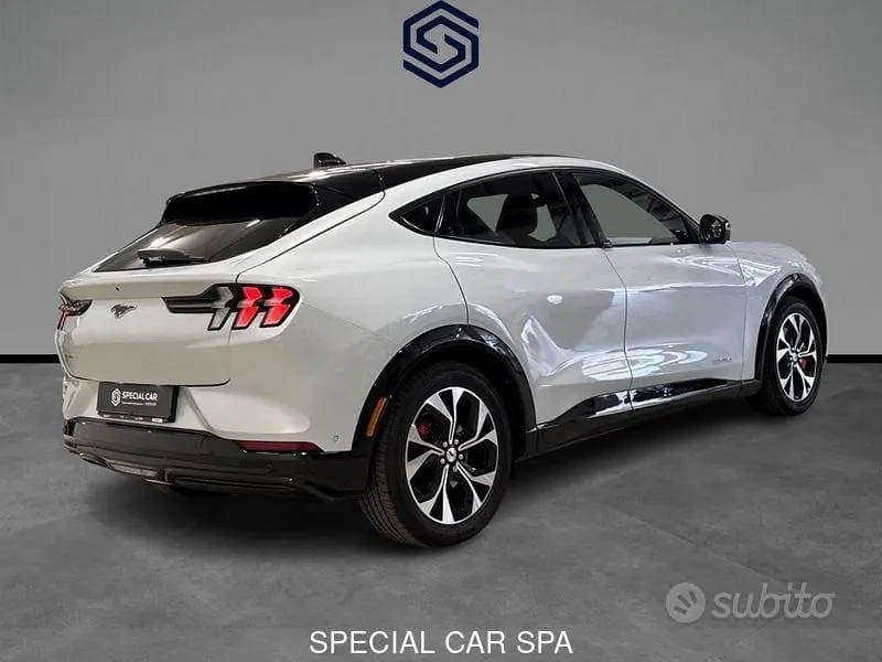 Ford Mustang Mach-E 2021 photo 3