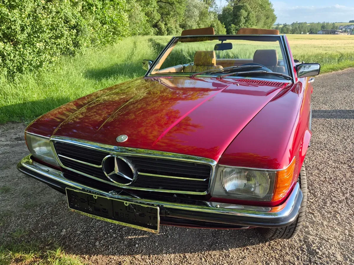 Mercedes-Benz Sl-Class 1982 photo 3