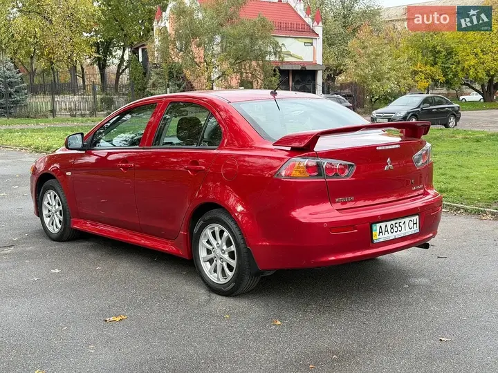 Mitsubishi Lancer 2011 photo 2