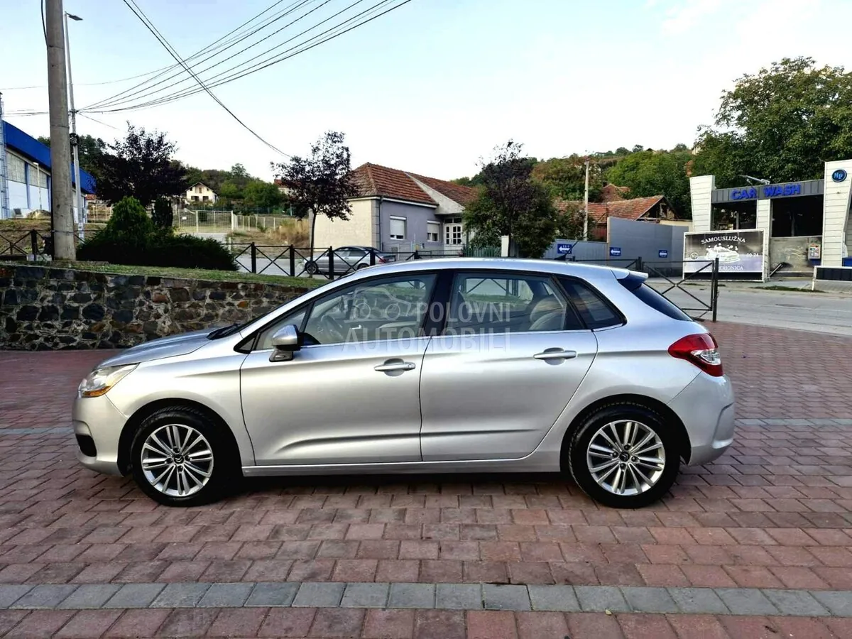 Citroen C4 2013 photo 2