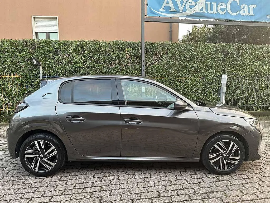 Peugeot 208 2020 photo 4