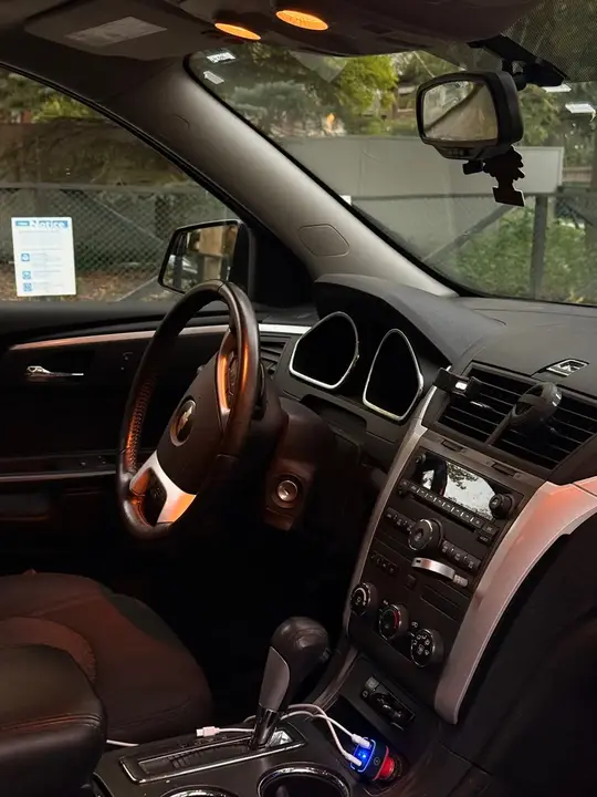 Chevrolet Traverse 2010 photo 4