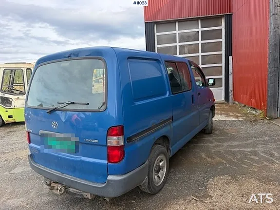 Toyota Hiace 2006 photo 3