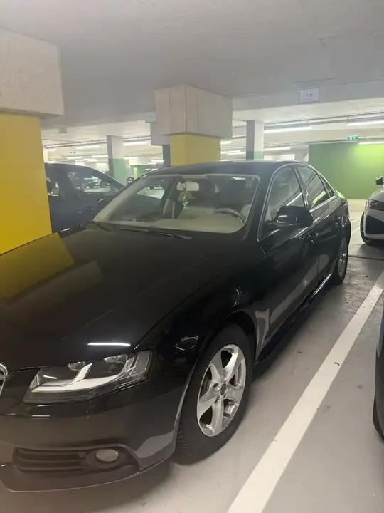 Audi A4 2009 photo 3