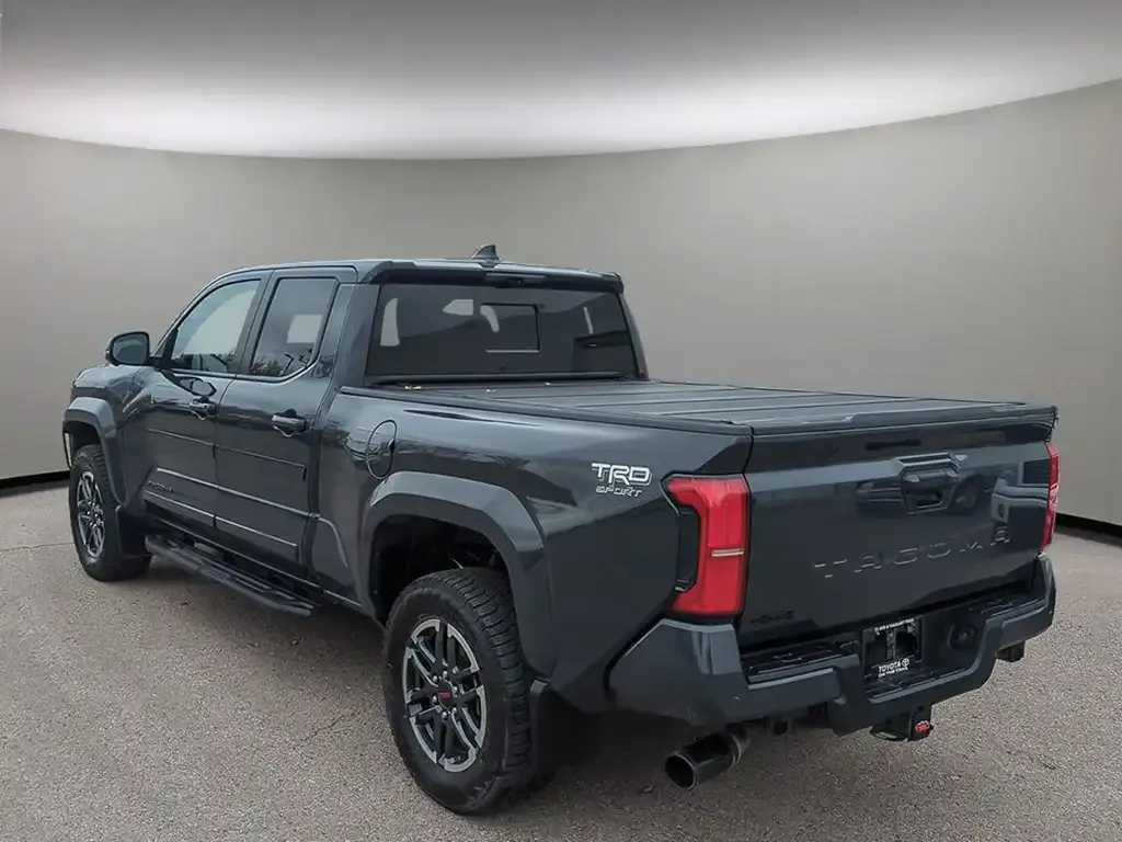 Toyota Tacoma 2024 photo 4
