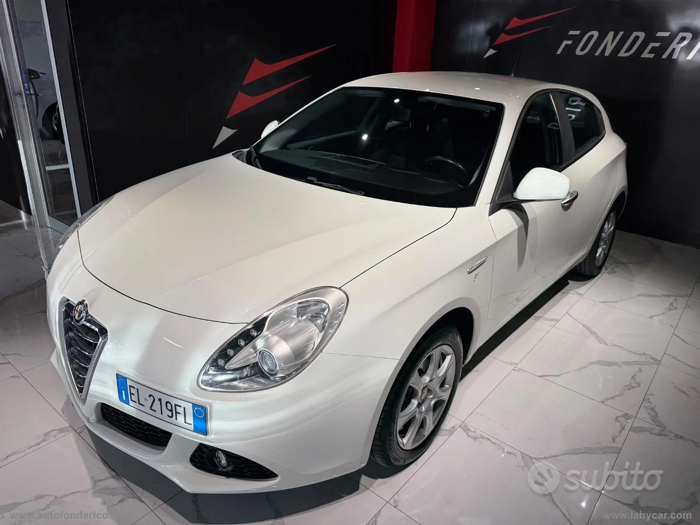 Alfa Romeo Giulietta 2012 photo 2