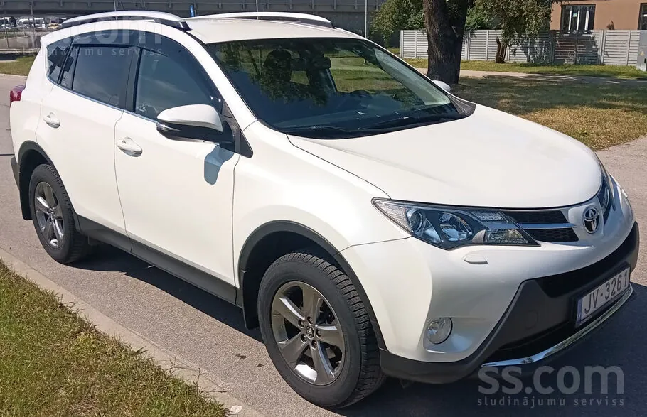 Toyota Rav4 2015 photo 3