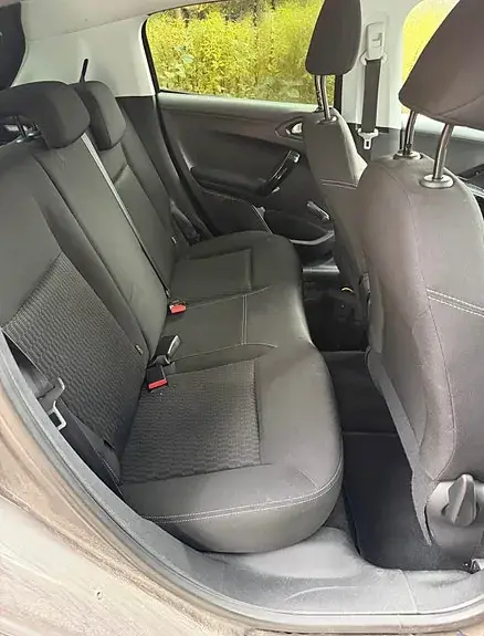 Peugeot 208 2019 photo 5