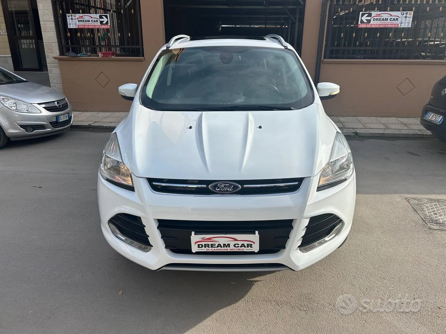 Ford Kuga 2015 photo 2