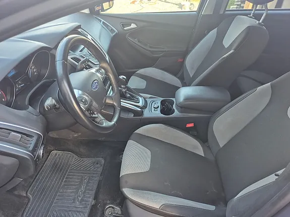 Ford Focus 2011 photo 5