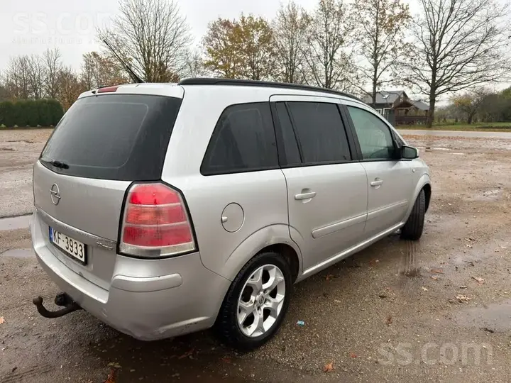 Opel Zafira 2005 photo 3