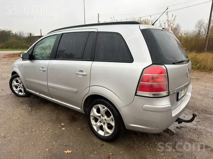 Opel Zafira 2005 photo 4