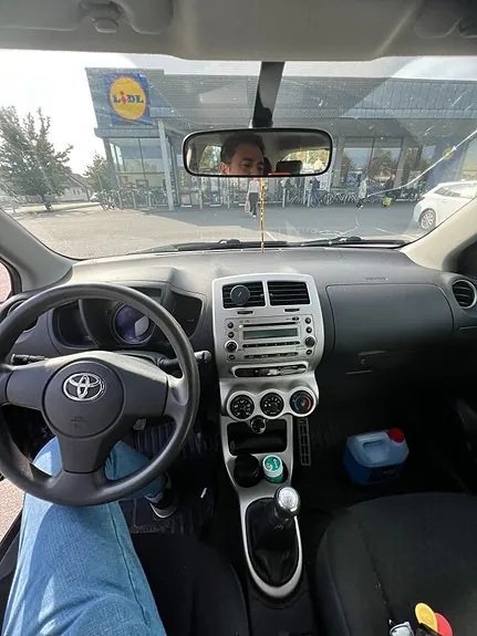 Toyota Urban Cruiser 2009 photo 4