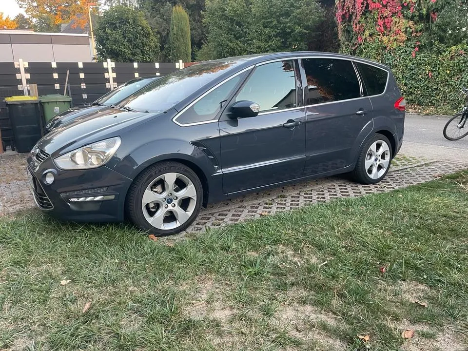 Ford S-Max