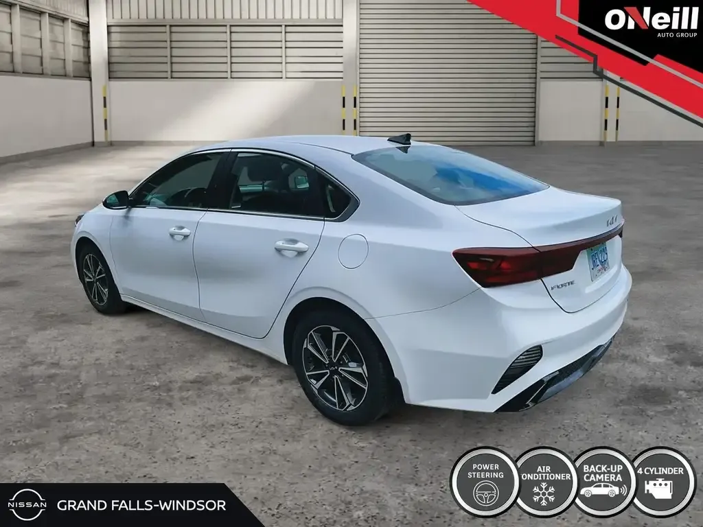 Kia Forte 2022 photo 4