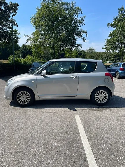 Suzuki Swift 2006 photo 3
