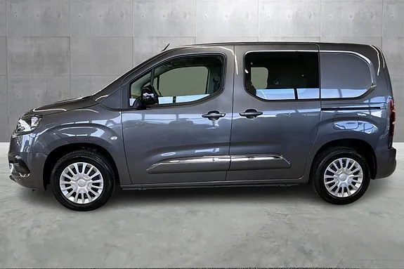Toyota Proace City 2023 photo 2