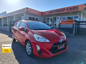 Toyota Aqua 2015 photo 2