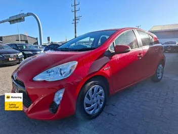 Toyota Aqua 2015 photo 4