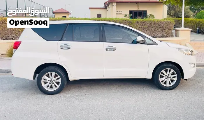 Toyota Innova 2020 photo 3