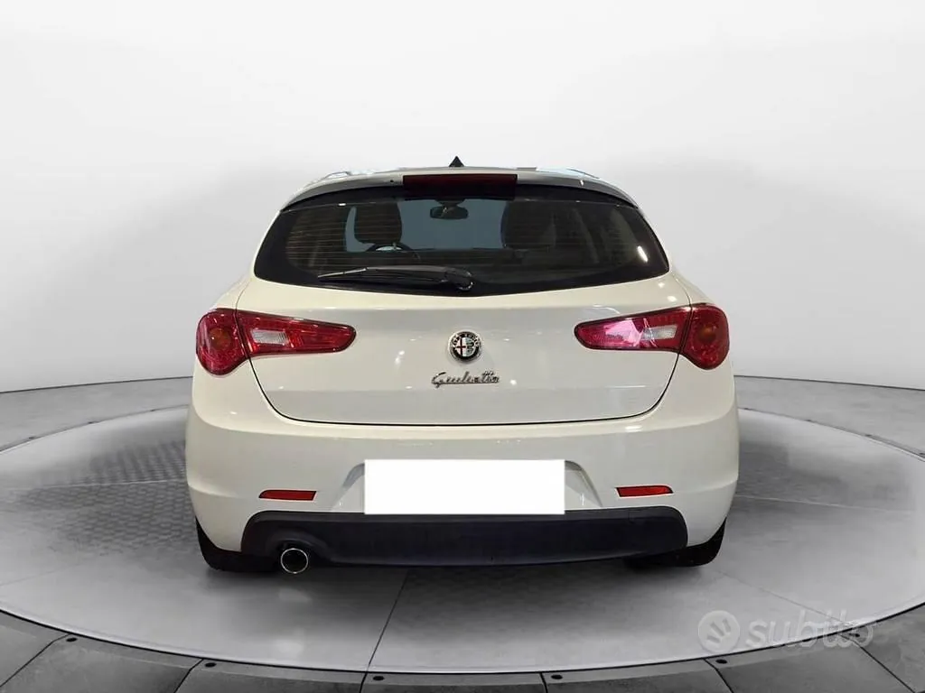 Alfa Romeo Giulietta 2016 photo 5