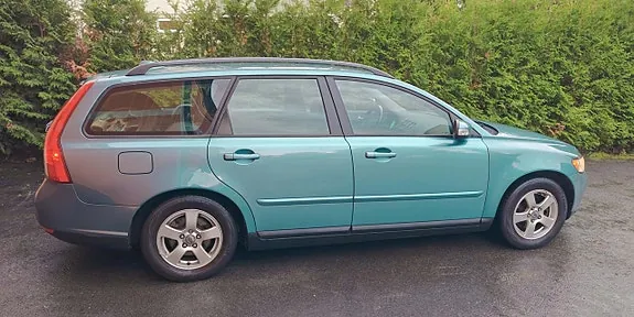 Volvo V50 2008 photo 2