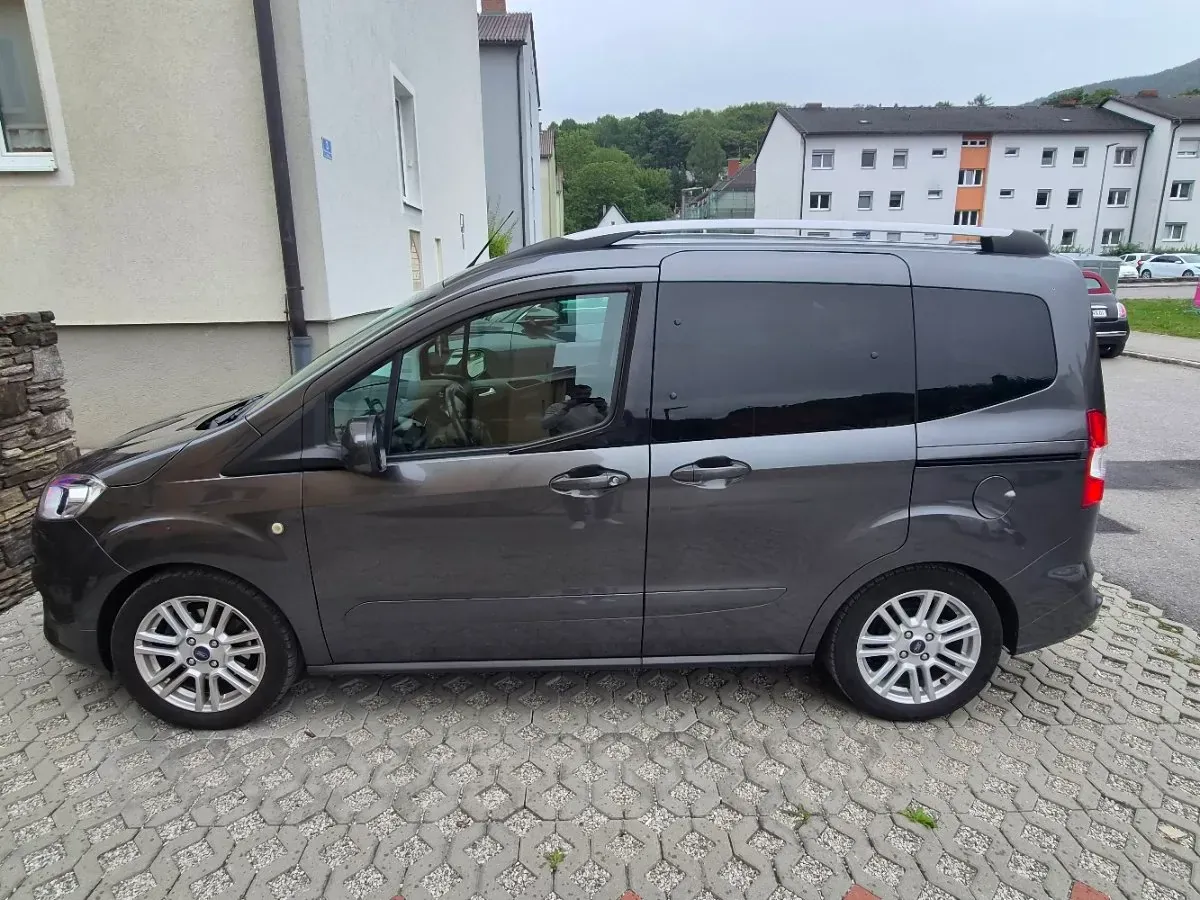 Ford Tourneo