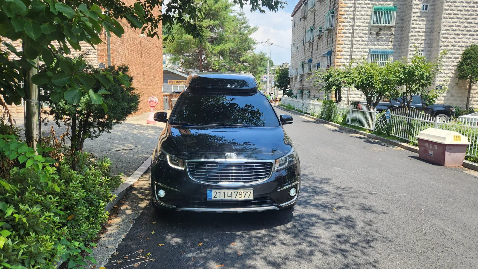 Kia Carnival 2015 photo 3
