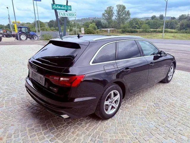 Audi A4 2022 photo 5