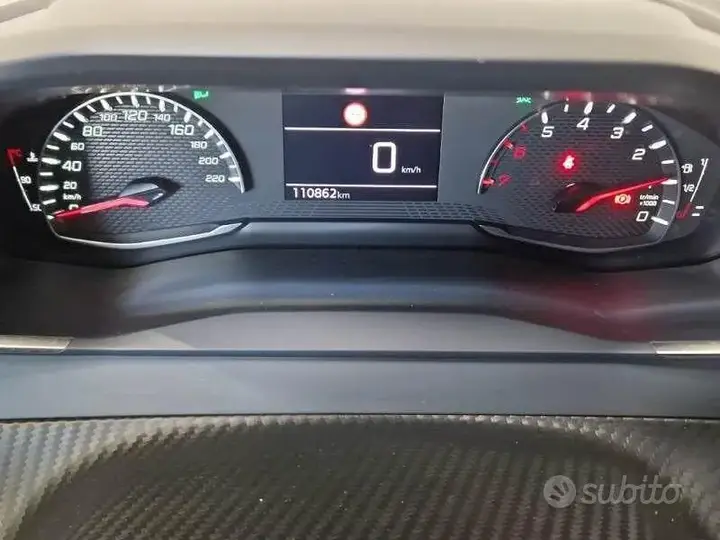 Peugeot 208 2022 photo 4
