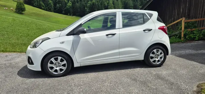 Hyundai I10 2015 photo 2