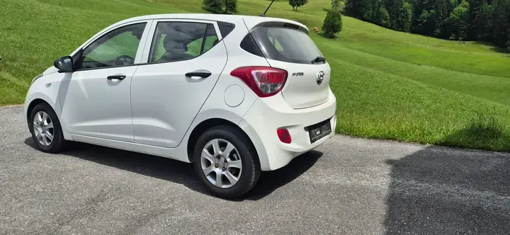 Hyundai I10 2015 photo 3