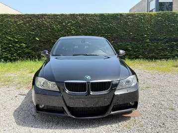 BMW 320D 2009 photo 3