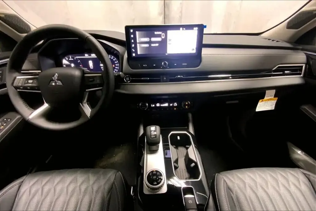 Mitsubishi Outlander 2026 photo 5