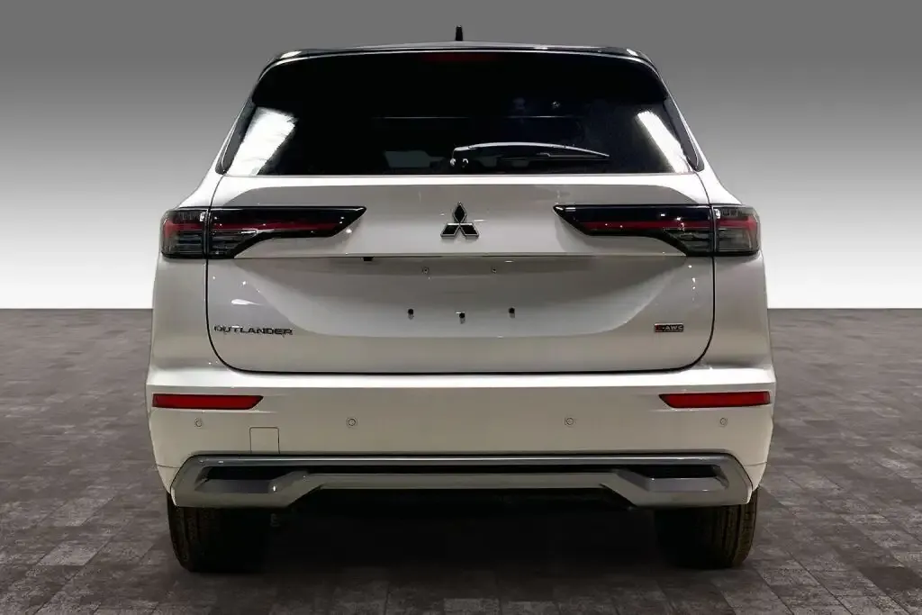 Mitsubishi Outlander 2026 photo 4