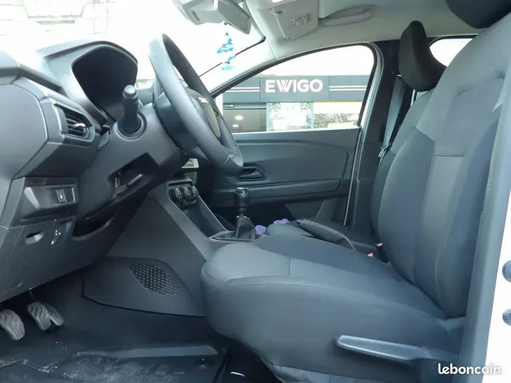 Dacia Sandero 2024 photo 5