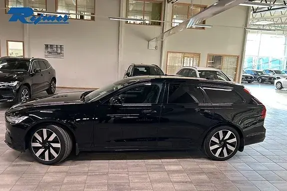 Volvo V90 2025 photo 2