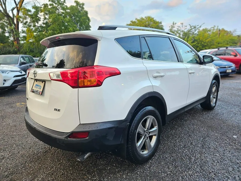 Toyota Rav4 2015 photo 4