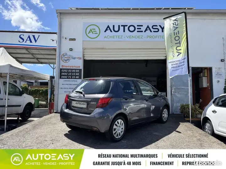 Toyota Yaris 2017 photo 2