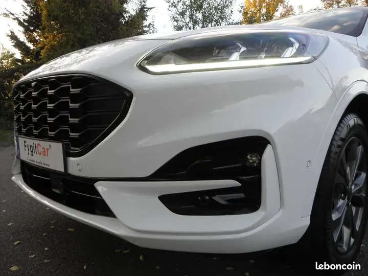 Ford Kuga 2023 photo 2