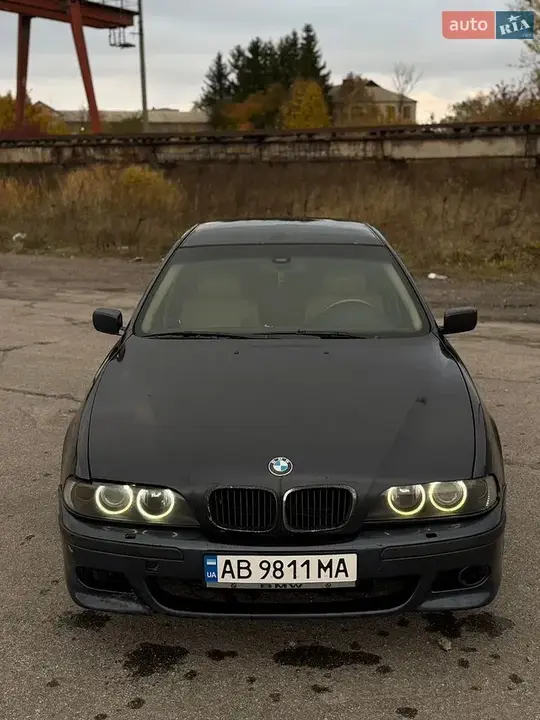 BMW 5 Series 2003 photo 3