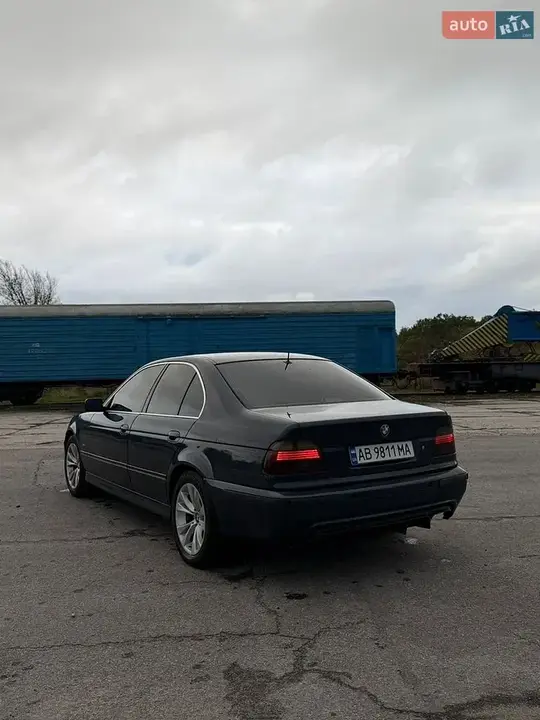 BMW 5 Series 2003 photo 5
