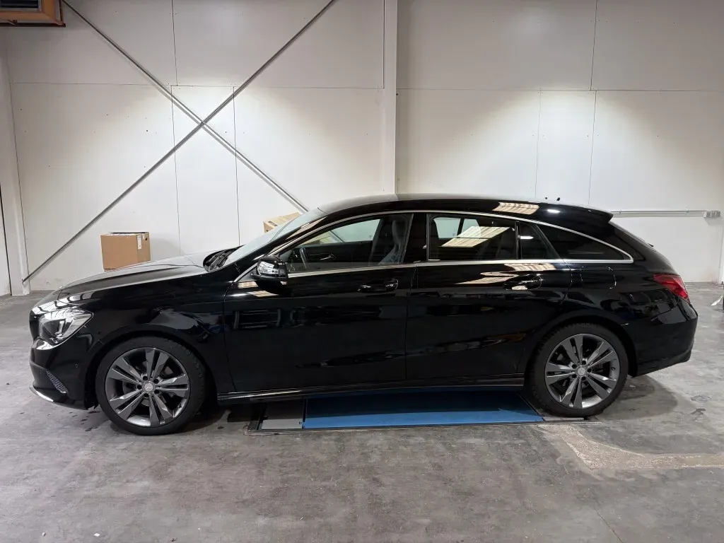 Mercedes-Benz Cla 2017 photo 2