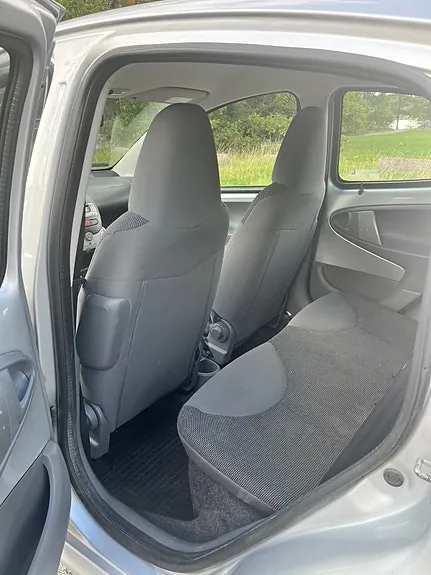 Peugeot 107 2007 photo 2