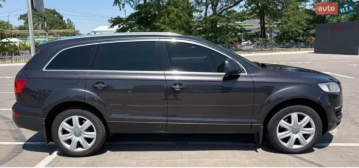 Audi Q7 2007 photo 5