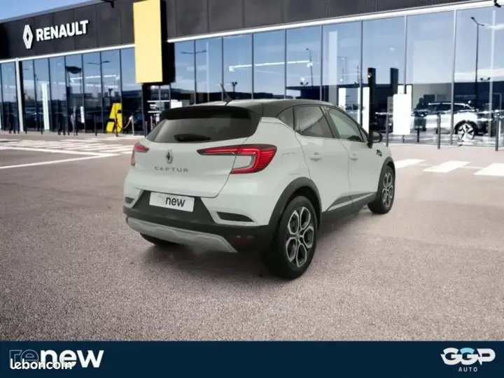 Renault Captur 2023 photo 5