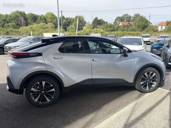 Toyota C-Hr 2026 photo 4
