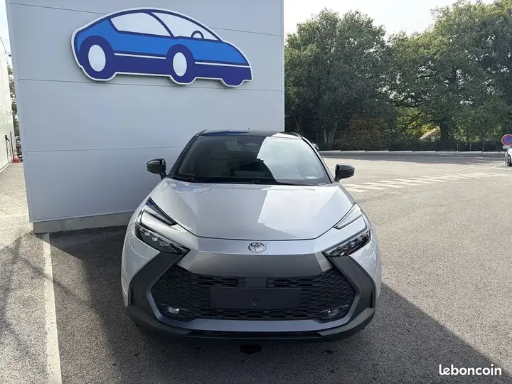 Toyota C-Hr 2026 photo 2